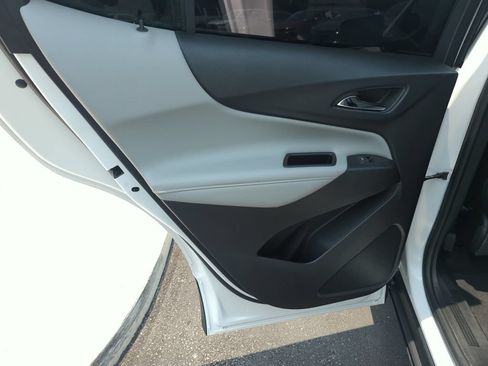 Used 2019 Chevrolet Equinox Premier FWD image 27
