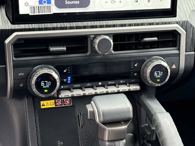 Used 2026 Toyota 4Runner Platinum AWD/4WD image 22