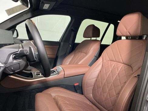 Used 2024 BMW X5 sDrive40i w/ M Sport Package RWD image 22