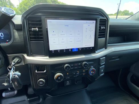 Used 2025 Ford F150 XL w/ Equipment Group 103A High RWD image 18