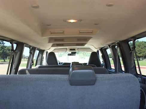 Used 2025 Chevrolet Express 3500 LT w/ LT Preferred Equipment Group RWD image 11