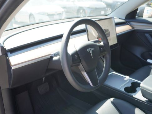 Used 2023 Tesla Model 3 Standard Range RWD image 18