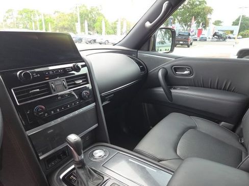 Used 2024 Nissan Armada SL w/ Midnight Edition Package RWD image 18