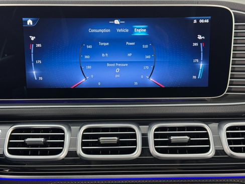 Used 2024 Mercedes-Benz GLS 580 4MATIC image 31