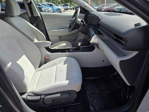 Used 2024 Hyundai Kona SEL FWD image 14