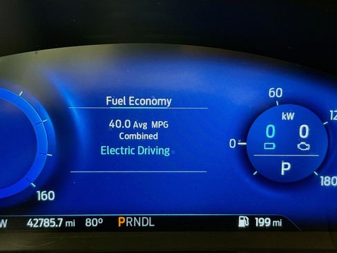 Used 2020 Ford Escape SE Sport image 13