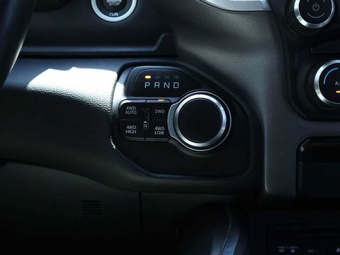 Used 2019 RAM 1500 Big Horn AWD/4WD image 17