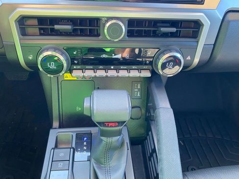 Used 2024 Toyota Tacoma TRD Off-Road image 24