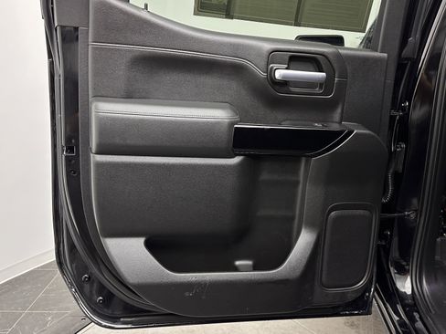 Used 2020 Chevrolet Silverado 1500 RST AWD/4WD image 24