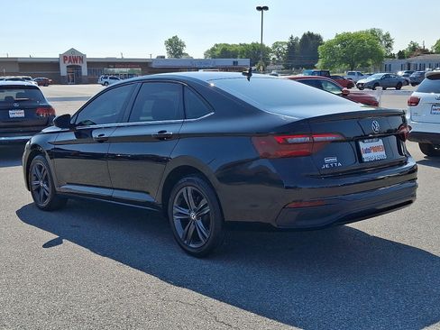 Used 2024 Volkswagen Jetta SE FWD image 4