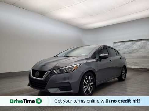 Used 2020 Nissan Versa SV image 1