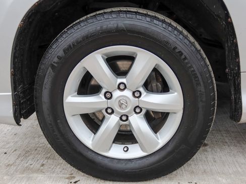 Used 2015 Lexus GX 460 w/ Navigation Package image 27