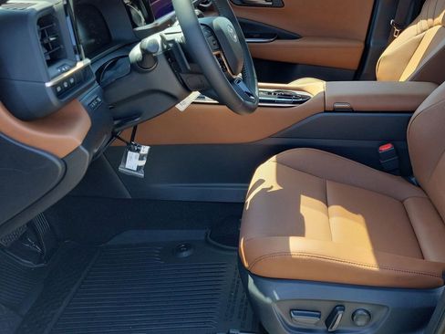 New 2026 Toyota Crown Signia AWD/4WD image 21