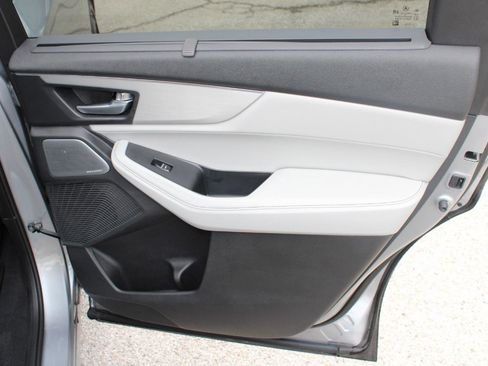 Used 2025 Acura MDX SH-AWD w/Technology Package image 17