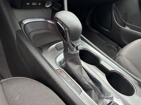 Used 2023 Chevrolet Malibu LT image 15