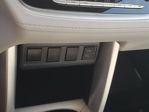 Certified 2024 Toyota Corolla Cross L AWD/4WD image 29