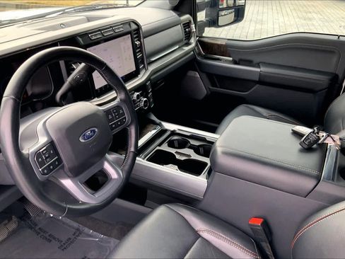 Certified 2023 Ford F250 Lariat w/ Chrome Package image 16