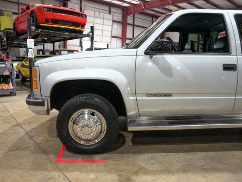 Used 1996 GMC Sierra 3500 4x4 Extended Cab image 3