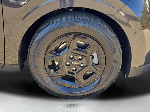 New 2026 Kia Carnival image 6