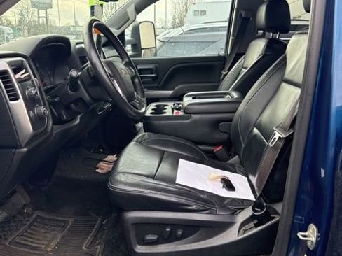 Used 2017 Chevrolet Silverado 1500 LT w/ LT Eassist Package image 4