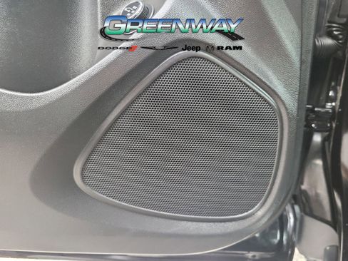 Used 2023 Buick Encore GX Select image 17