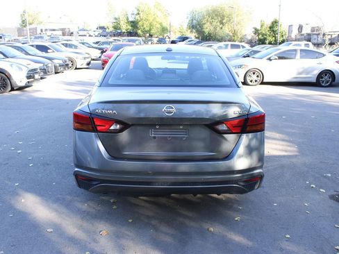 Used 2021 Nissan Altima 2.5 SV FWD image 6