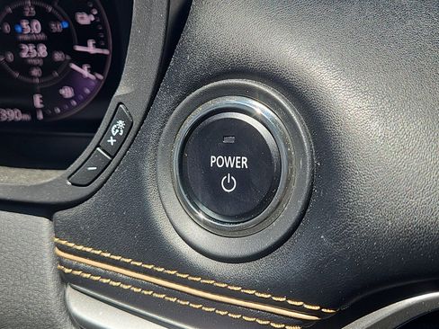 Certified 2025 MAZDA CX-70 Plug-In Hybrid w/ Premium Plus AWD/4WD image 19