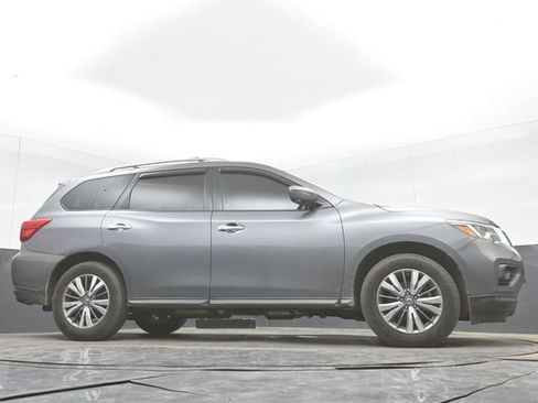 Used 2019 Nissan Pathfinder SL FWD image 36