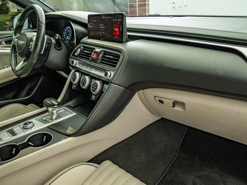 Used 2022 Genesis G70 3.3T AWD/4WD image 38