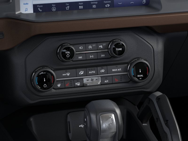 New 2024 Ford Bronco Outer Banks AWD/4WD image 17