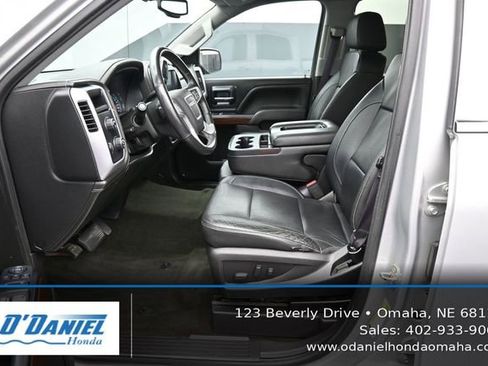 Used 2017 GMC Sierra 1500 SLT w/ SLT Preferred Package AWD/4WD image 25