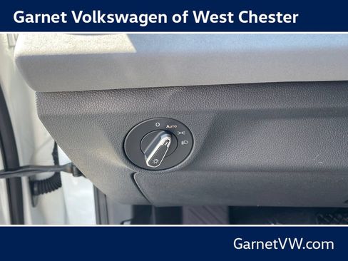 New 2026 Volkswagen Jetta SE FWD image 16