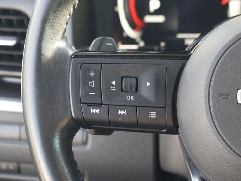 Used 2022 Nissan Rogue Platinum w/ Head-Up Display Package FWD image 21
