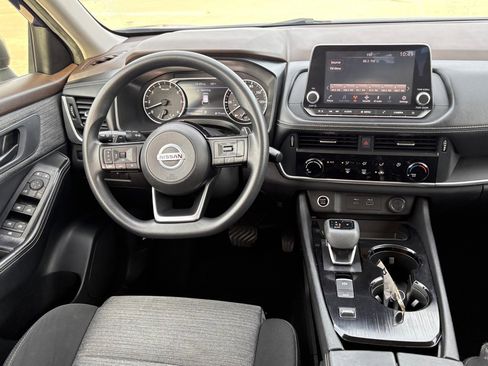 Certified 2021 Nissan Rogue S image 12