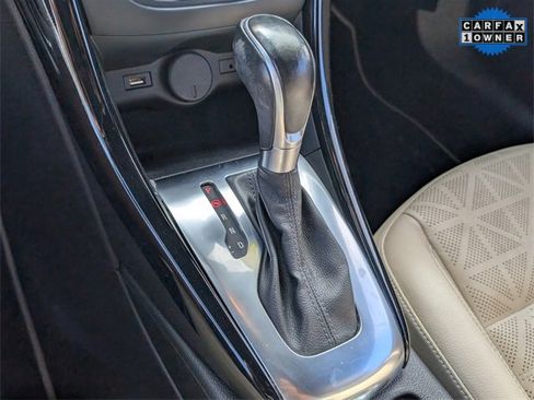 Used 2018 Buick Cascada Premium image 21