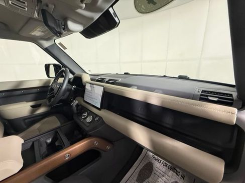 Used 2024 Land Rover Defender 130 X AWD/4WD image 30