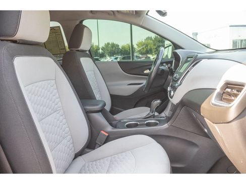 Used 2021 Chevrolet Equinox LT AWD/4WD image 11