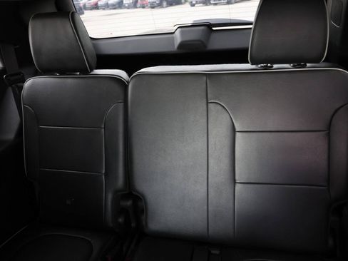Used 2020 Chevrolet Traverse High Country FWD image 17