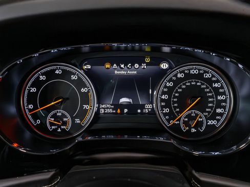 Used 2017 Bentley Bentayga W12 image 8