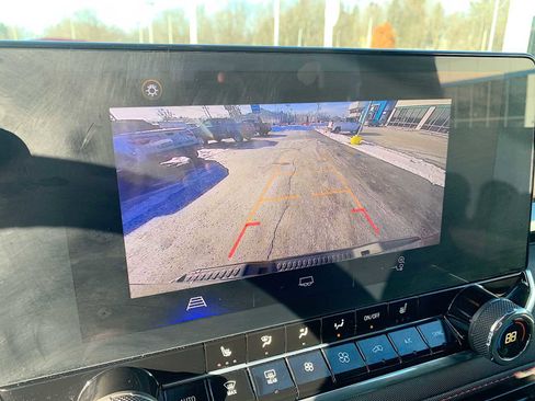 Certified 2024 Chevrolet Colorado Z71 w/ Z71 Convenience Package 2 image 14