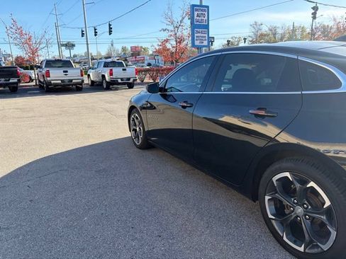 Used 2021 Chevrolet Malibu LT FWD image 4