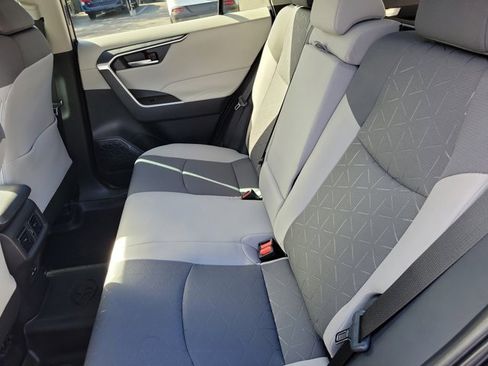 Used 2025 Toyota RAV4 XLE image 15