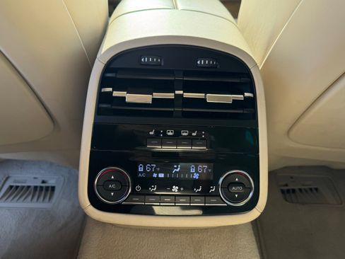 Used 2017 Maserati Quattroporte S Q4 image 26