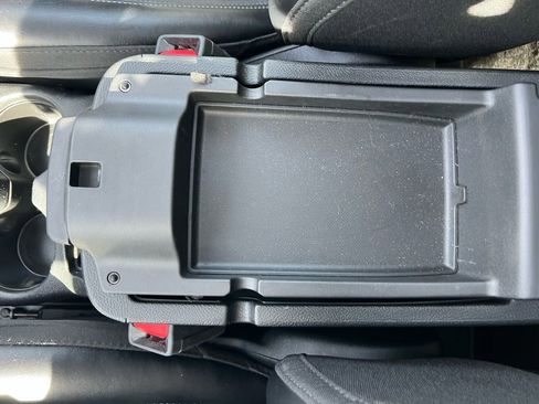 Used 2022 Jeep Cherokee Limited image 30