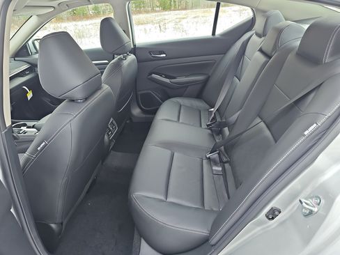 New 2025 Nissan Altima 2.5 SL FWD image 28