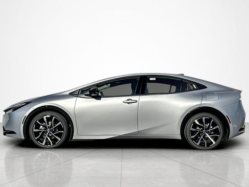New 2026 Toyota Prius Plug-In Hybrid image 2