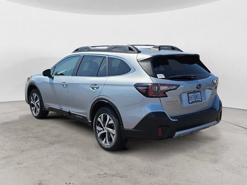 Used 2022 Subaru Outback Limited AWD/4WD image 7