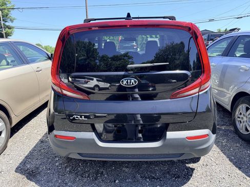 Used 2020 Kia Soul LX FWD image 7