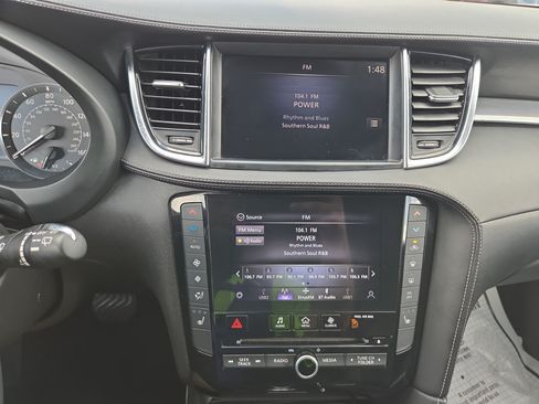 Used 2021 INFINITI QX50 Luxe AWD/4WD image 14