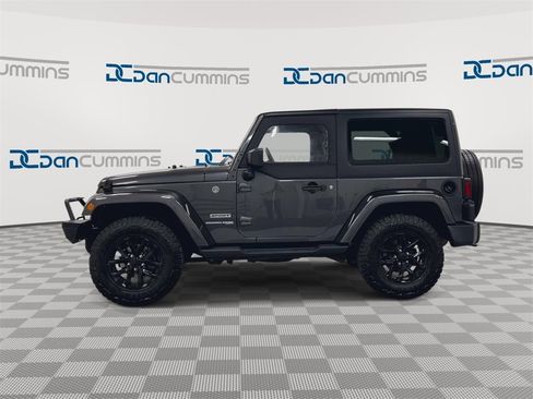 Used 2018 Jeep Wrangler Sport image 5